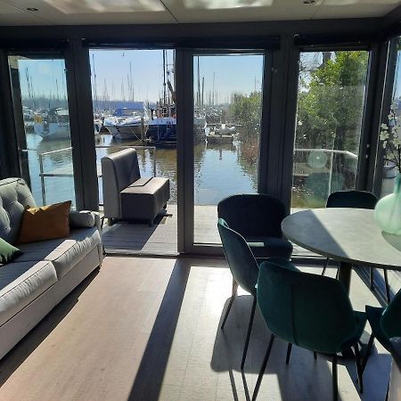 Готель Waterfront Houseboat Near The Centre Монніккендам Екстер'єр фото
