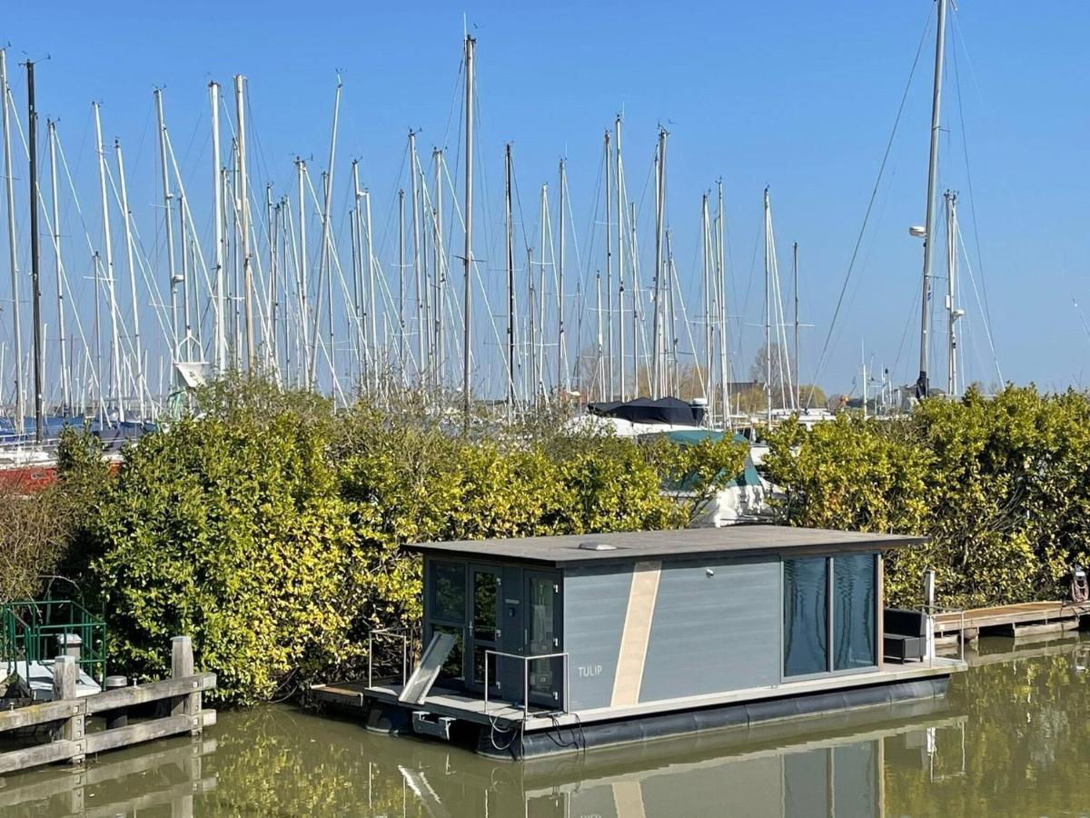 Готель Waterfront Houseboat Near The Centre Монніккендам Екстер'єр фото